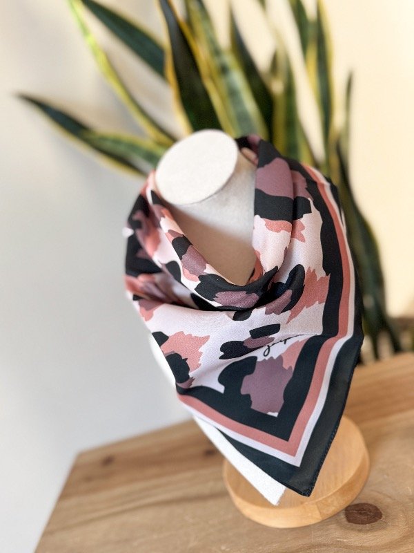 Producto - PAÑUELO TAPEI
