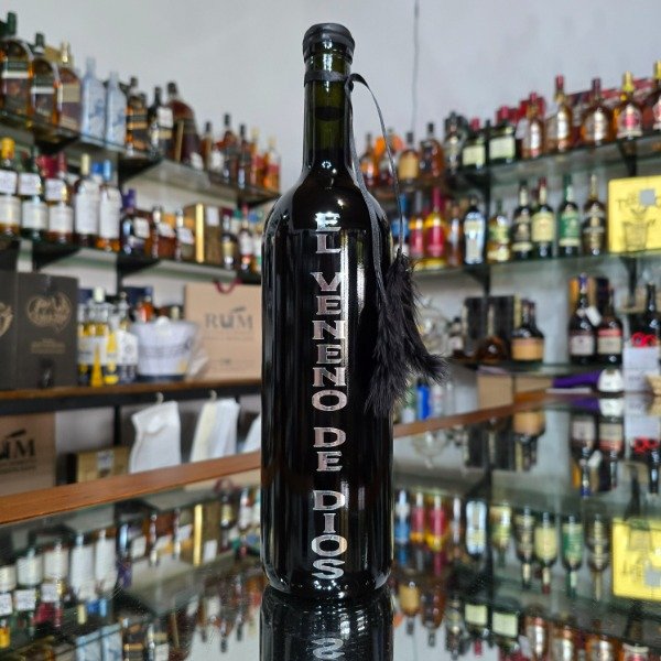 Producto - El Veneno de Dios Malbec