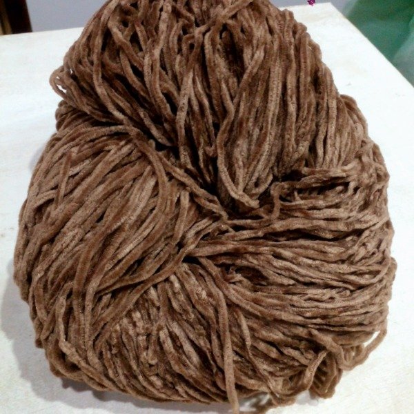 Producto - 0017 TOSTADO (CHENILLE FINO EN MADEJA)