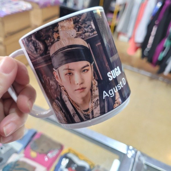 Producto - TAZA DE POLIMERO SUGA BTS