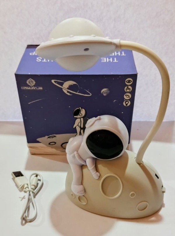 Producto - LAMPARA ESCRITORIO ASTRONAUTA