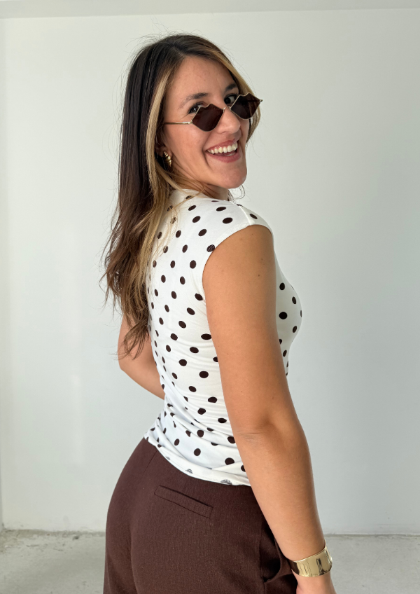 Remera PERLA - Blanco/Chocolate — imagen 4