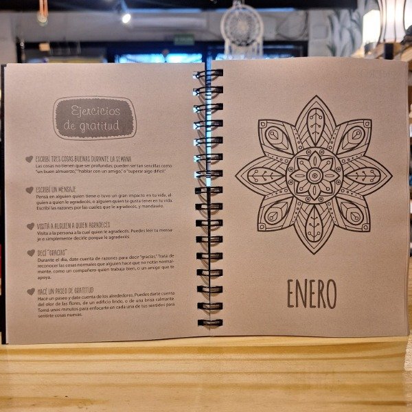 Producto - Agenda GRATITUD 2027 - 1