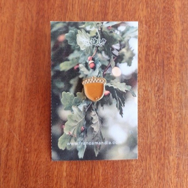 Producto - Pin Metálico ilustrado - Bellota