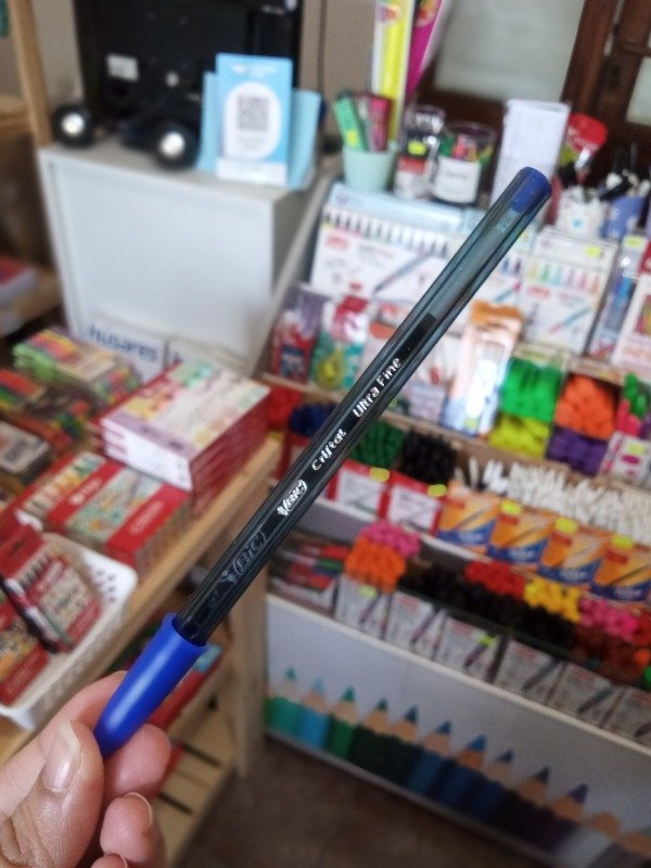 Producto - Bolígrafo Bic Cristal Ultra fina 0.7