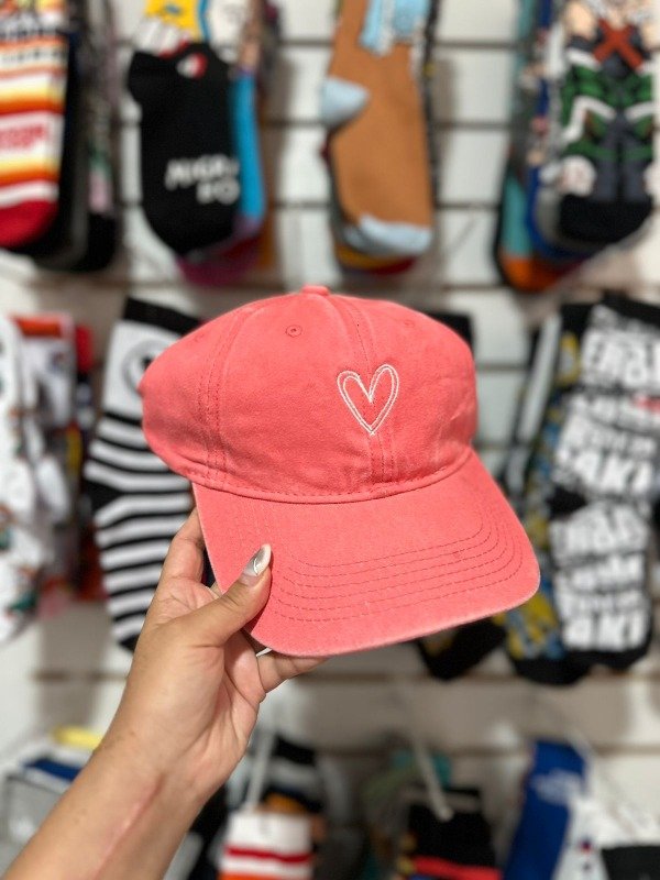 Producto - gorra corazón salmón