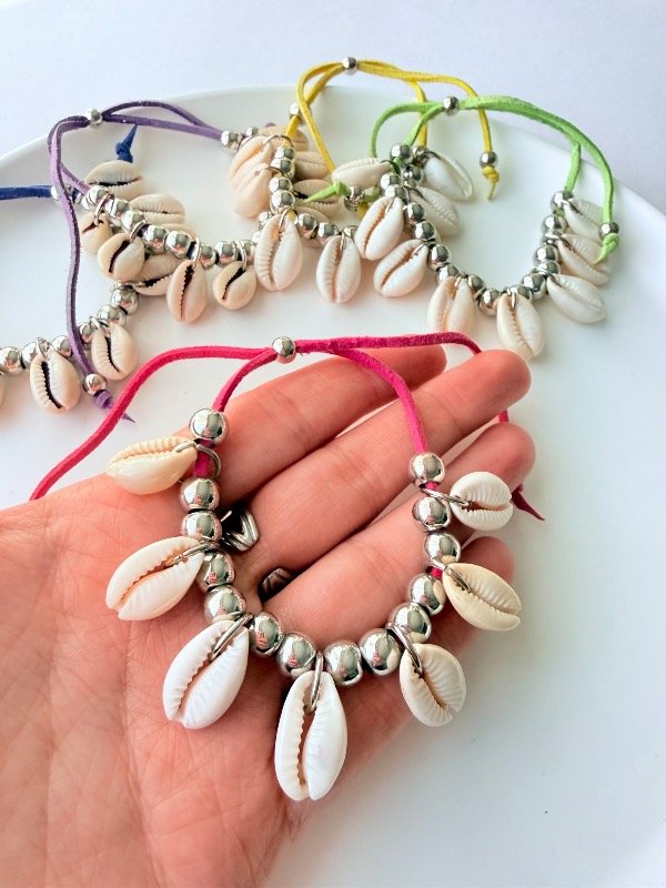 Producto - Tobillera caracoles gamuza