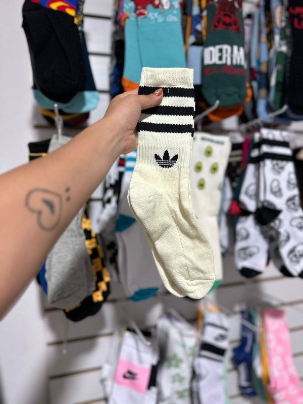Producto - Adidas Crema BT