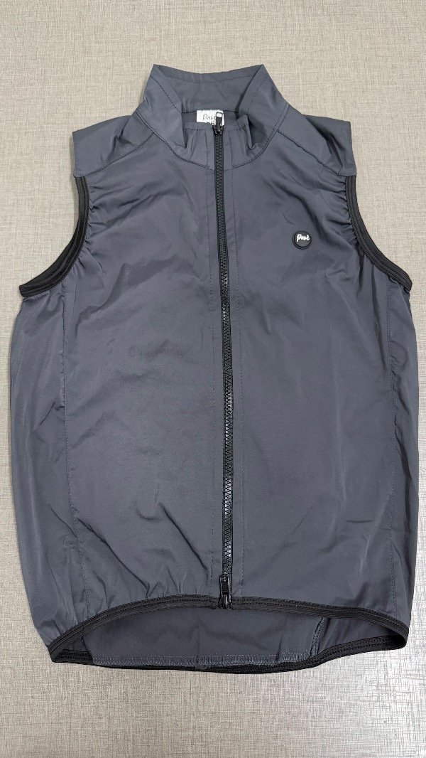 Producto - Chaleco rompevientos Pave gris tormenta