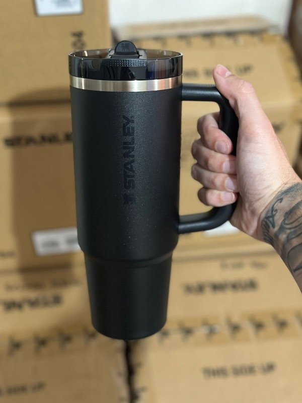 Producto - QUENCHER PROTOUR 887  Ml NEGRO