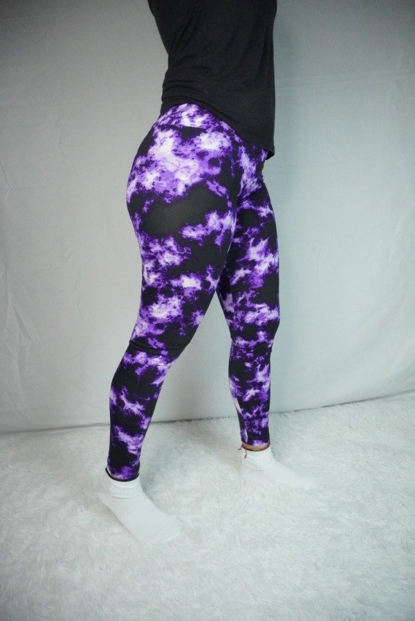Producto - CALZA ESTAMPADAS CON FRIZA VIOLETA