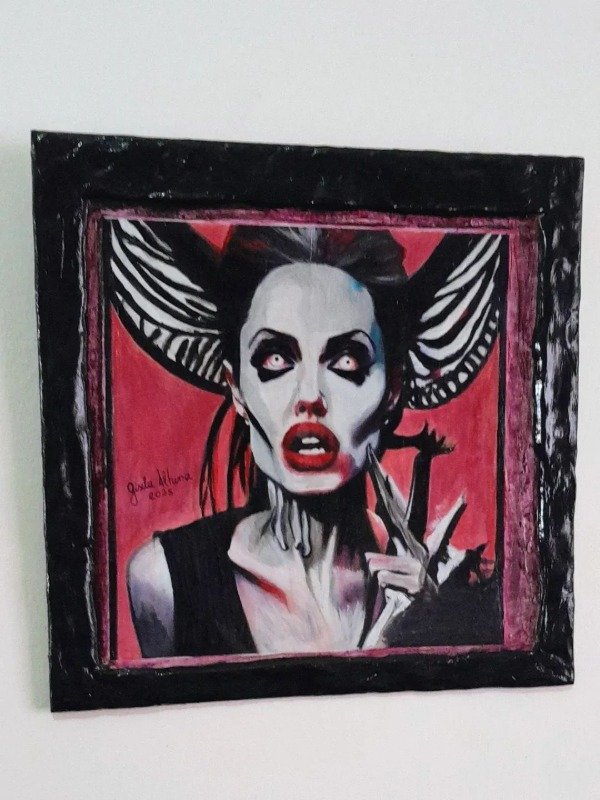 Producto - Mi versión de Angelina Jolie