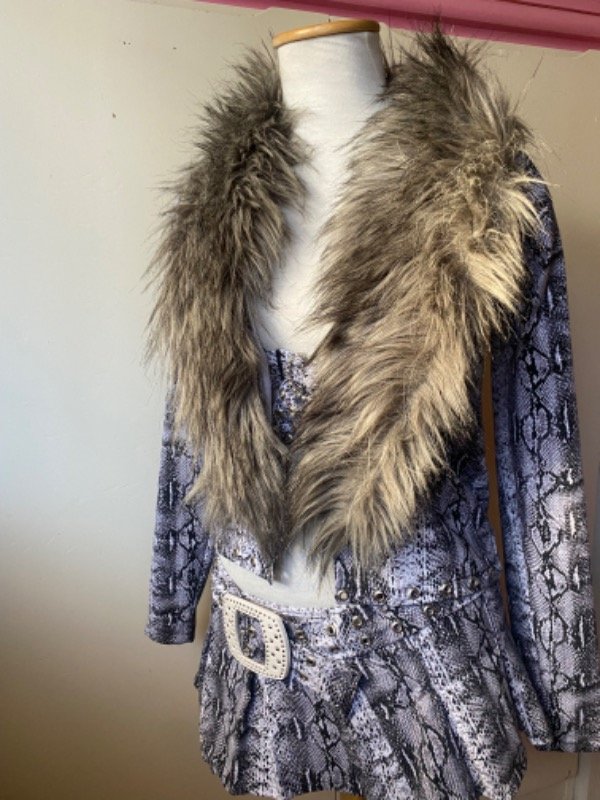 Producto - PUTISALE - LAM TOP gris
