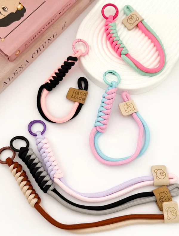 Producto - Llaveros cordón