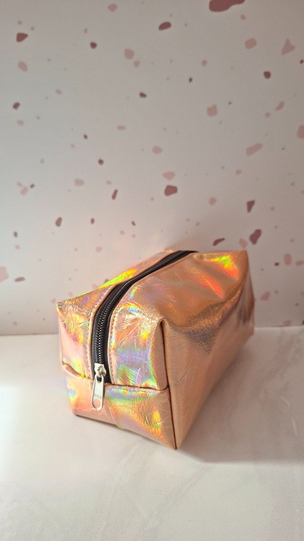 Producto - Portacosmetico - cartuchera tornasolado beige