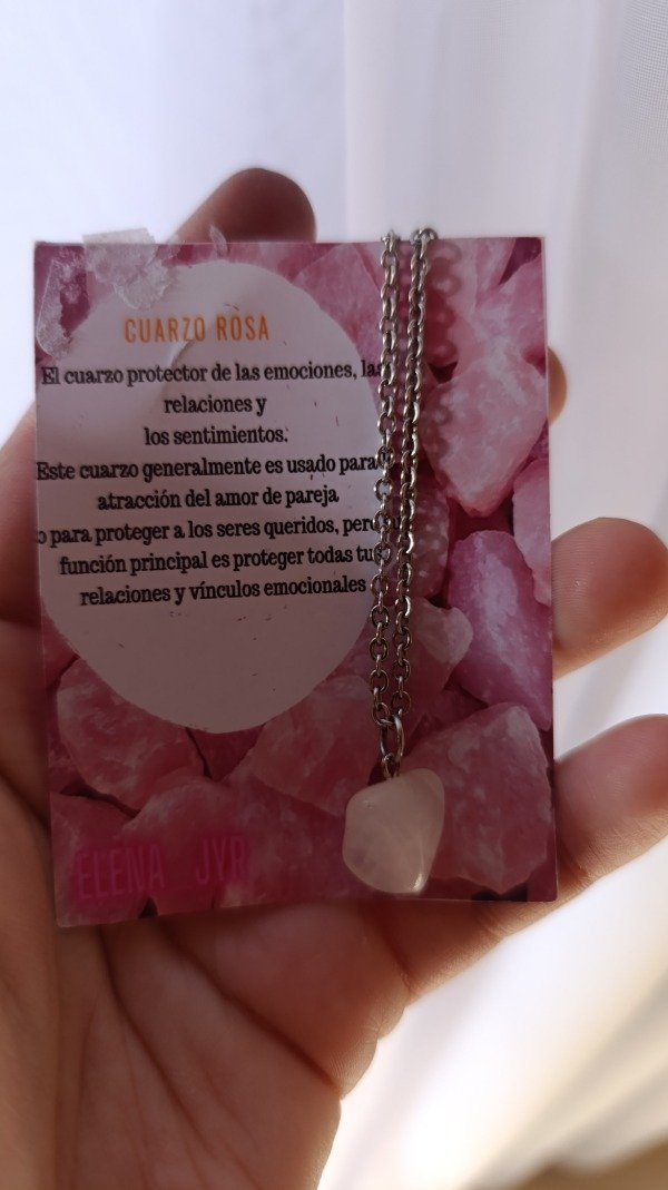 Producto - Cadena de acero Q con dije de cuarzo rosa
