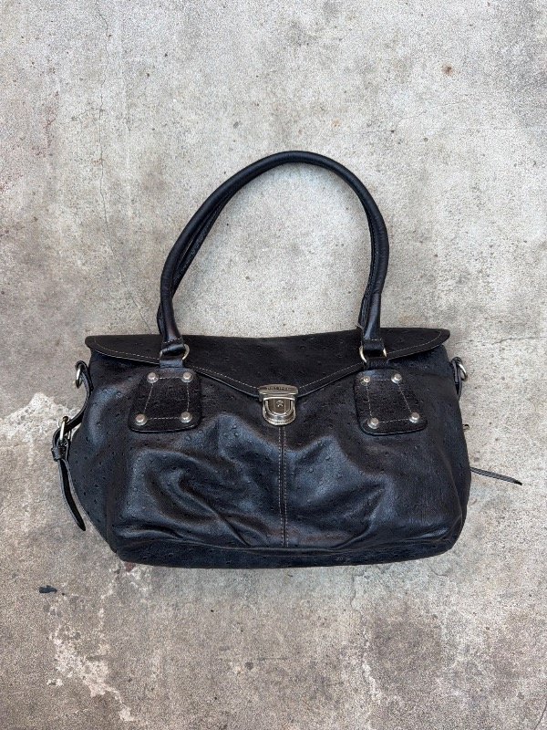 Producto - Minibag Prune Negro Cuero
