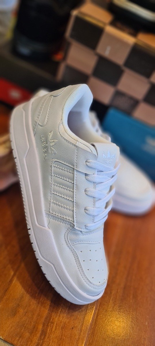 Producto - Zapatillas Adidas Forum white