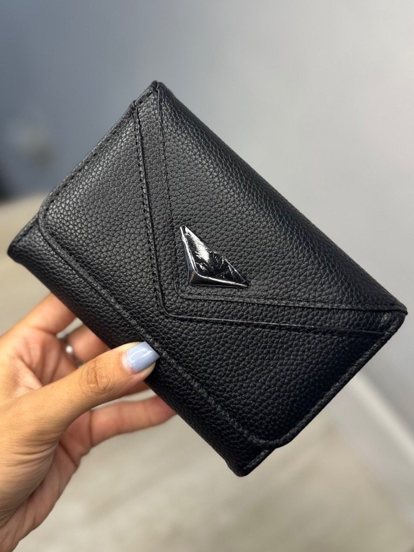 Producto - Billetera mediana negra cuba