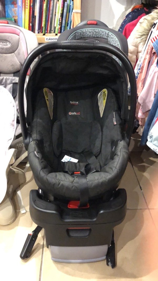 Producto - Huevito Britax B-Safe 35 con base negra - 4