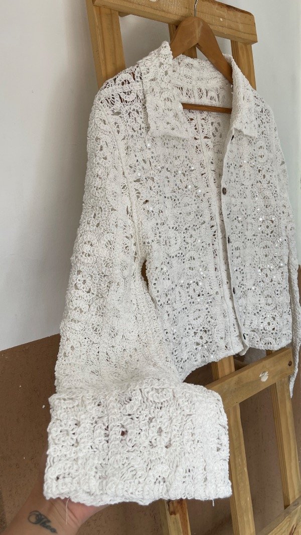 Producto - CAMISA TEJIDA Y BORDADA (importada) - 0