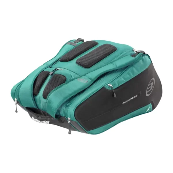 Producto - Bolso Bullpadel Hack Petroleo