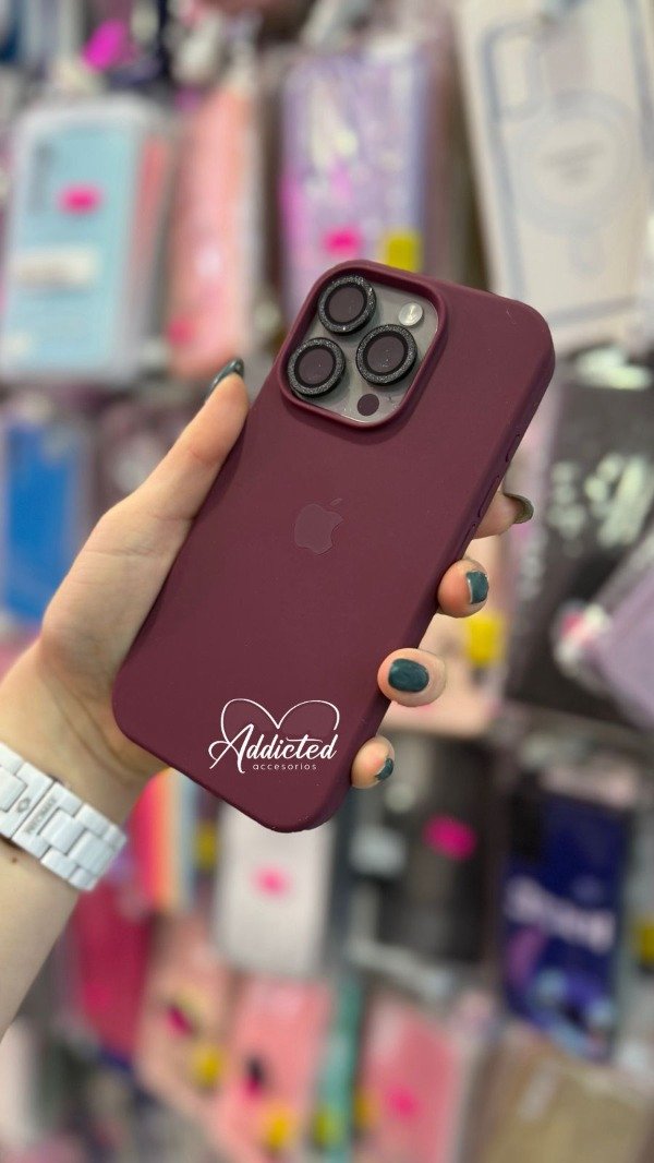 Producto - Silicone case iphone 11 bordo oscuro manzana clara