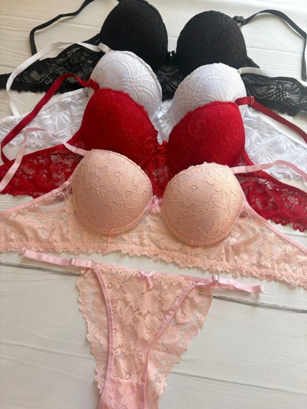 Producto - ART 10200 - CONJUNTO ARMADO CON VEDETINA