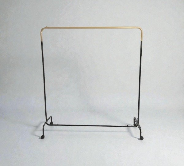 Producto - perchero 1 mt simple x 1,65 alto techo dorado patas negras