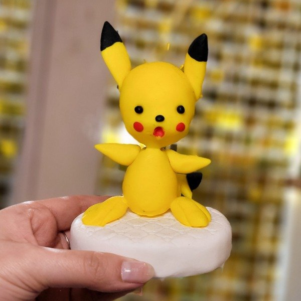 Producto - Decoración para torta en porcelana PIKACHU