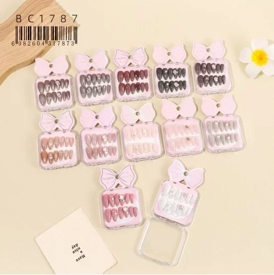 Producto - UNAS PRESS ON CON DISENOS SURTIDOS ALMENDRA NAEZ - Ref 04317873