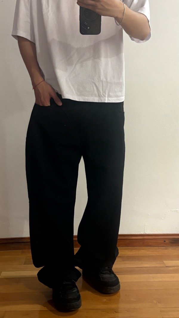 Producto - JEAN BAGGY NEGRO LISO