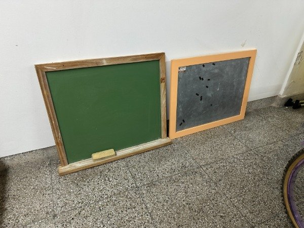 Producto - PAR PIZARRAS TIZA 66x60 Y MAGNETICA 69x54. PRECIO POR AMBAS #12153