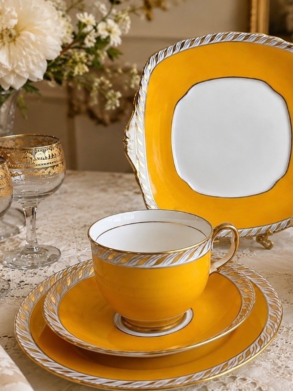 Producto - Trío de té Royal Albert Crown 1920 - 0