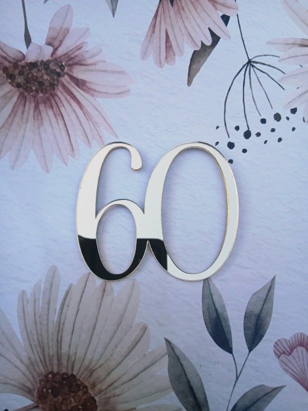 Producto - Topper frontal acrilico dorado 60