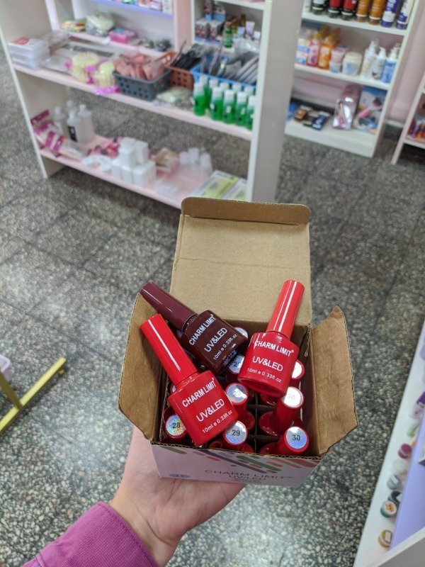 Producto - Esmaltes semipermanentes rojos