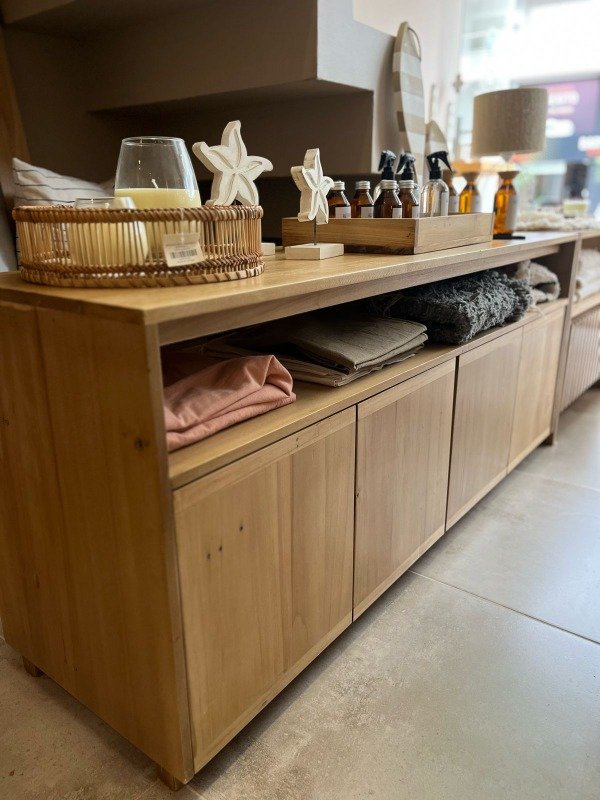 Producto - RACK CON PUERTAS