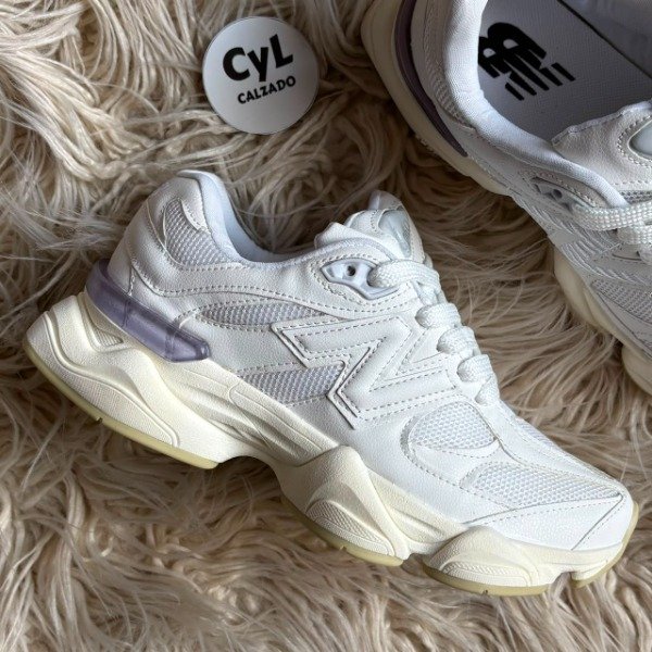 Producto - New Balance 9060 Off White - 1