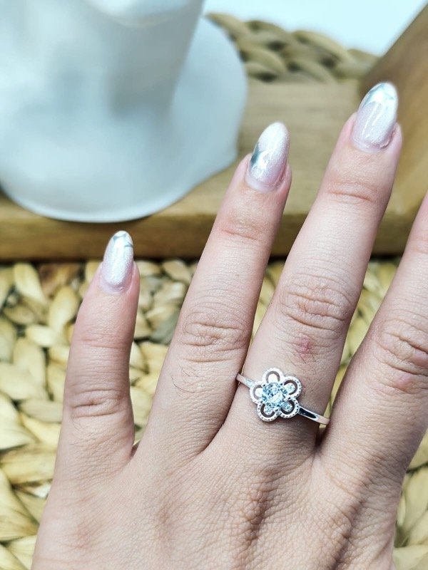 Producto - Anillo Margarita Blanco