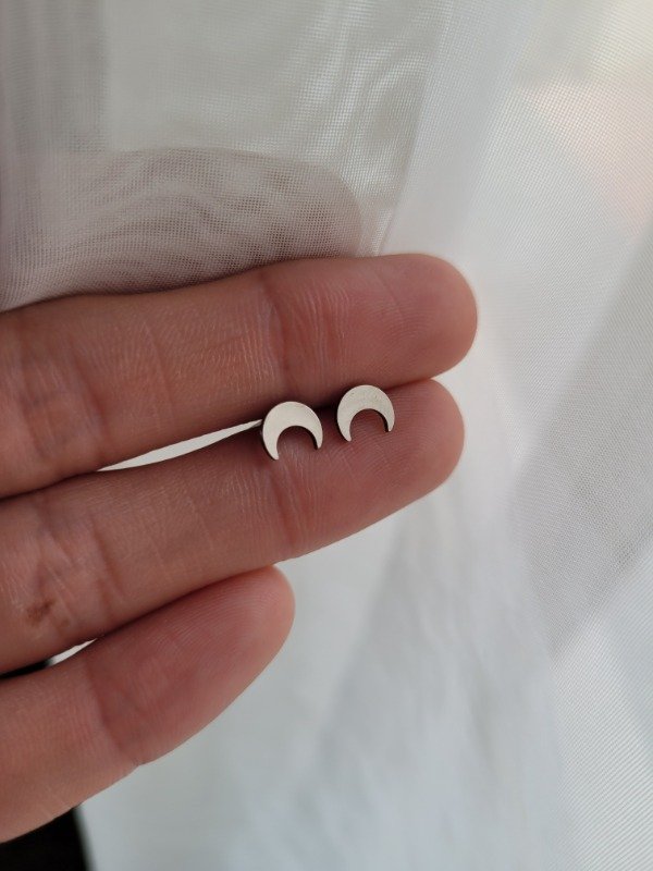 Producto - Aros pasantes minis lunas invertidas AQ