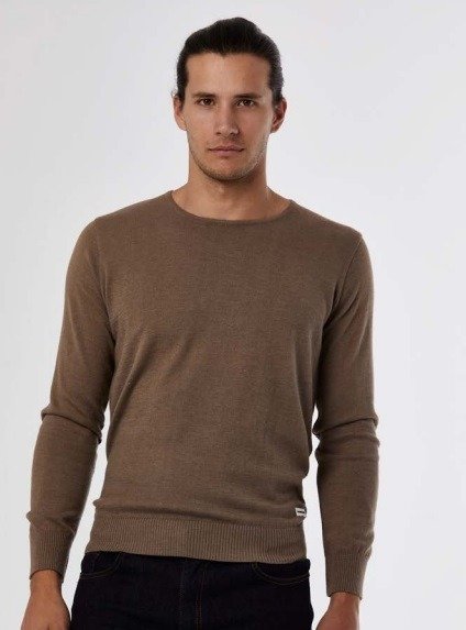 Producto - SWEATER BASIC ESC O AIRBORN CON PITUC