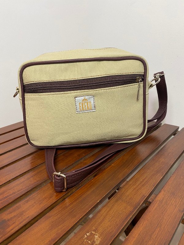 Producto - Miranda Lona beige con Bordo