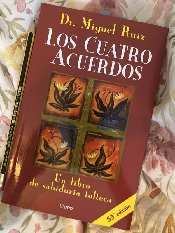 Producto - "Los cuatro acuerdos"