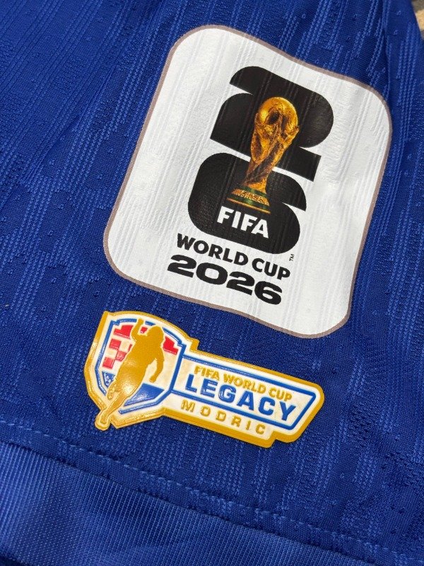 Producto - Croacia Visitante 2026 Version Jugador - 10 Modric Parches Legacy y Mundial - 1