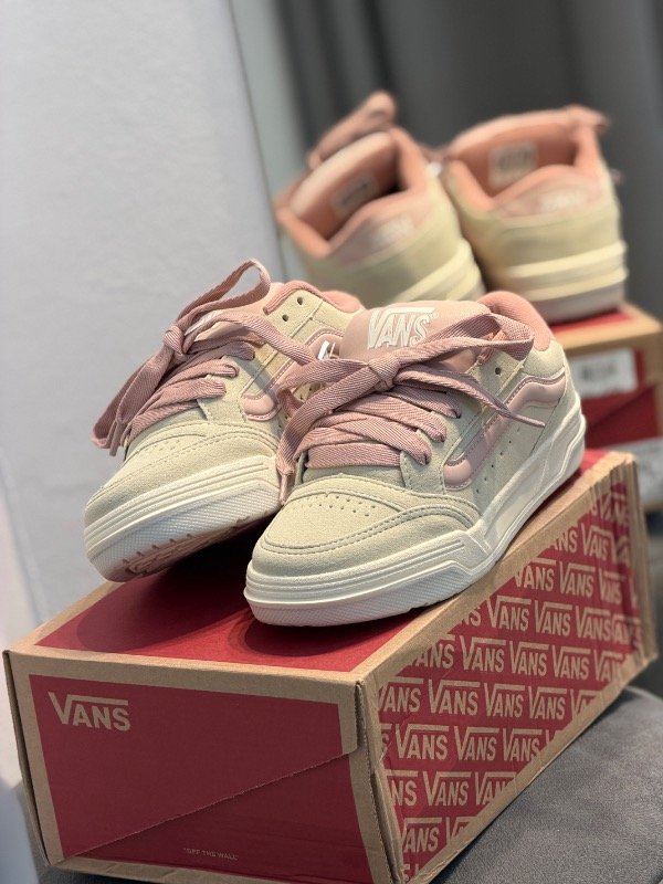Producto - VANS HYLANE BLOOM - 4