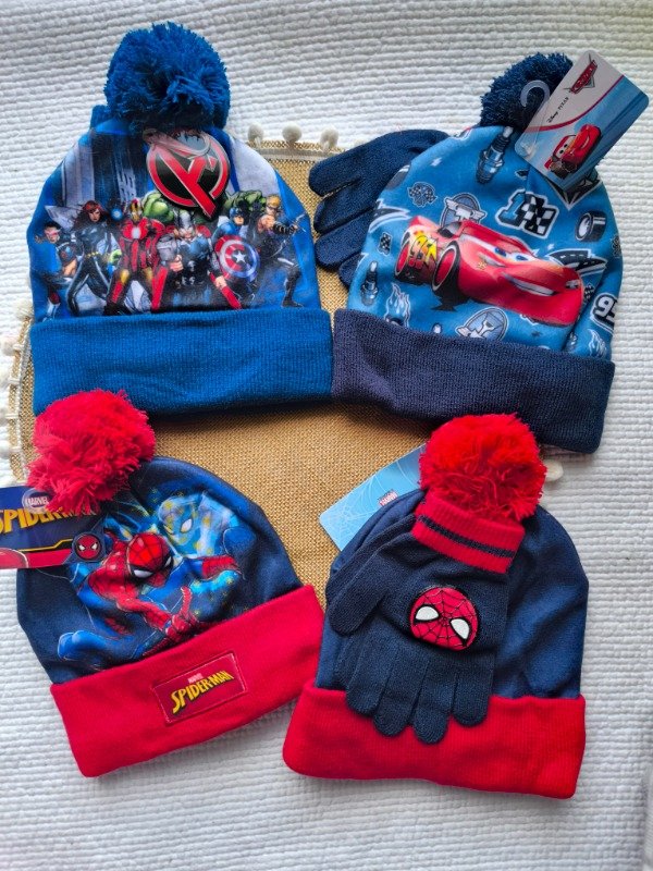 Producto - Gorritos con guantes DISNEY para nene