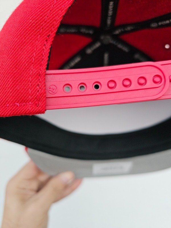San Diego Padres red and white edition '47 brand captain snapback — imagen 5