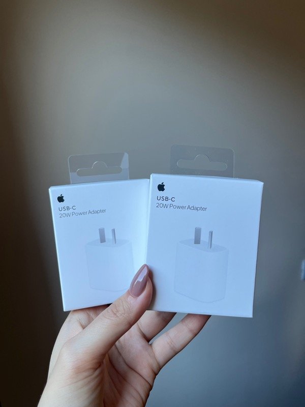 Producto - Cargador apple 20w