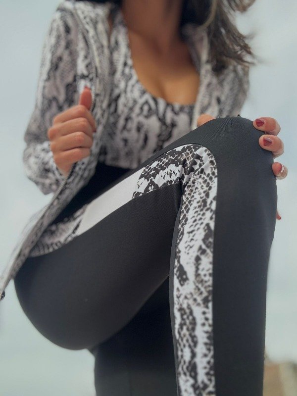 Producto - Calza chupin cintura alta combinada reptil Negro Blanco