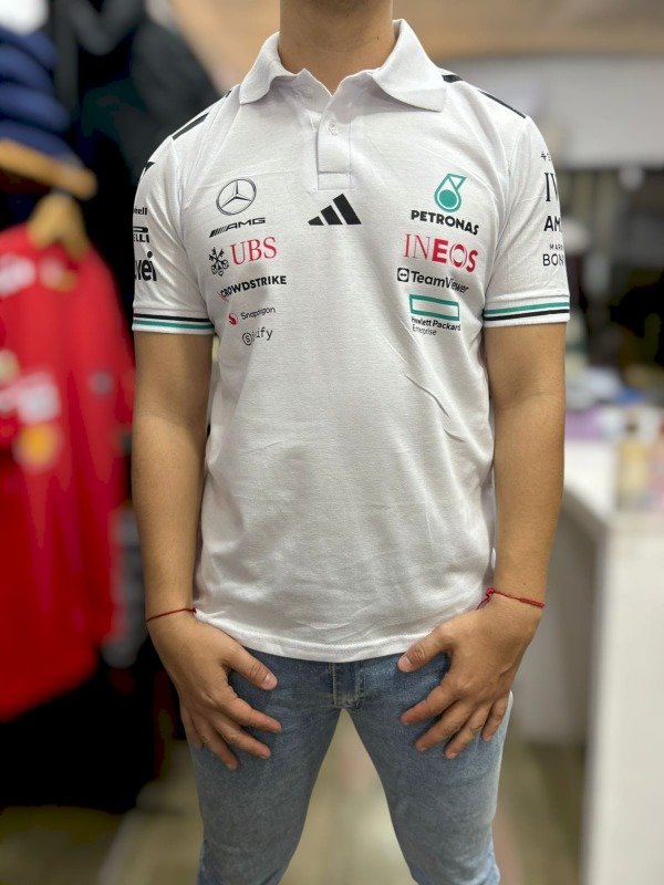 Producto - Chomba mercedes amg f1